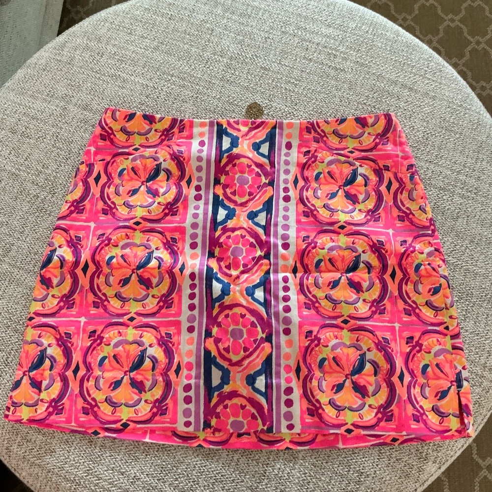 SALE!  Closet purge!  
Lilly Pulitzer Multicolored Mini Pencil Skirt Size 4